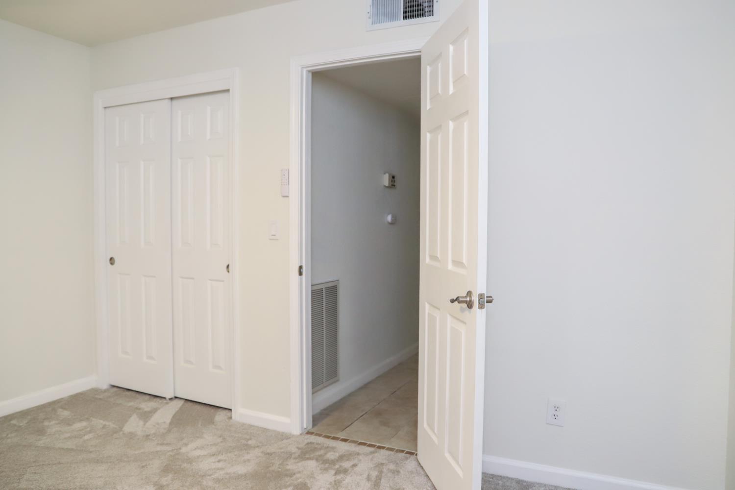 5486 W Sample Ave, Fresno, CA 93722