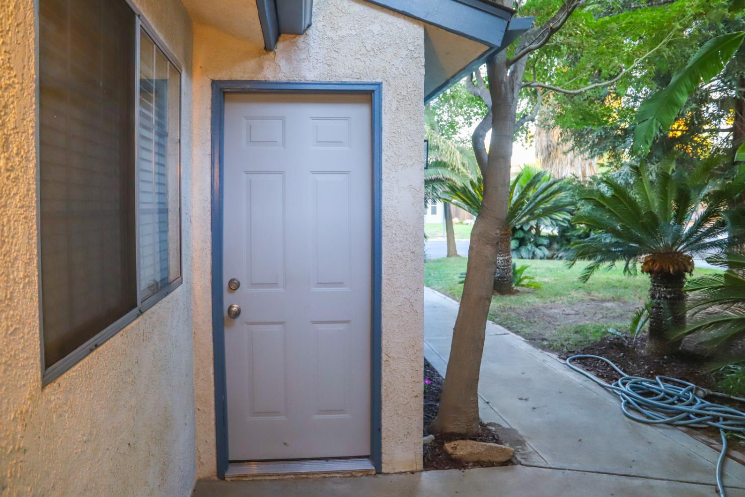 5486 W Sample Ave, Fresno, CA 93722