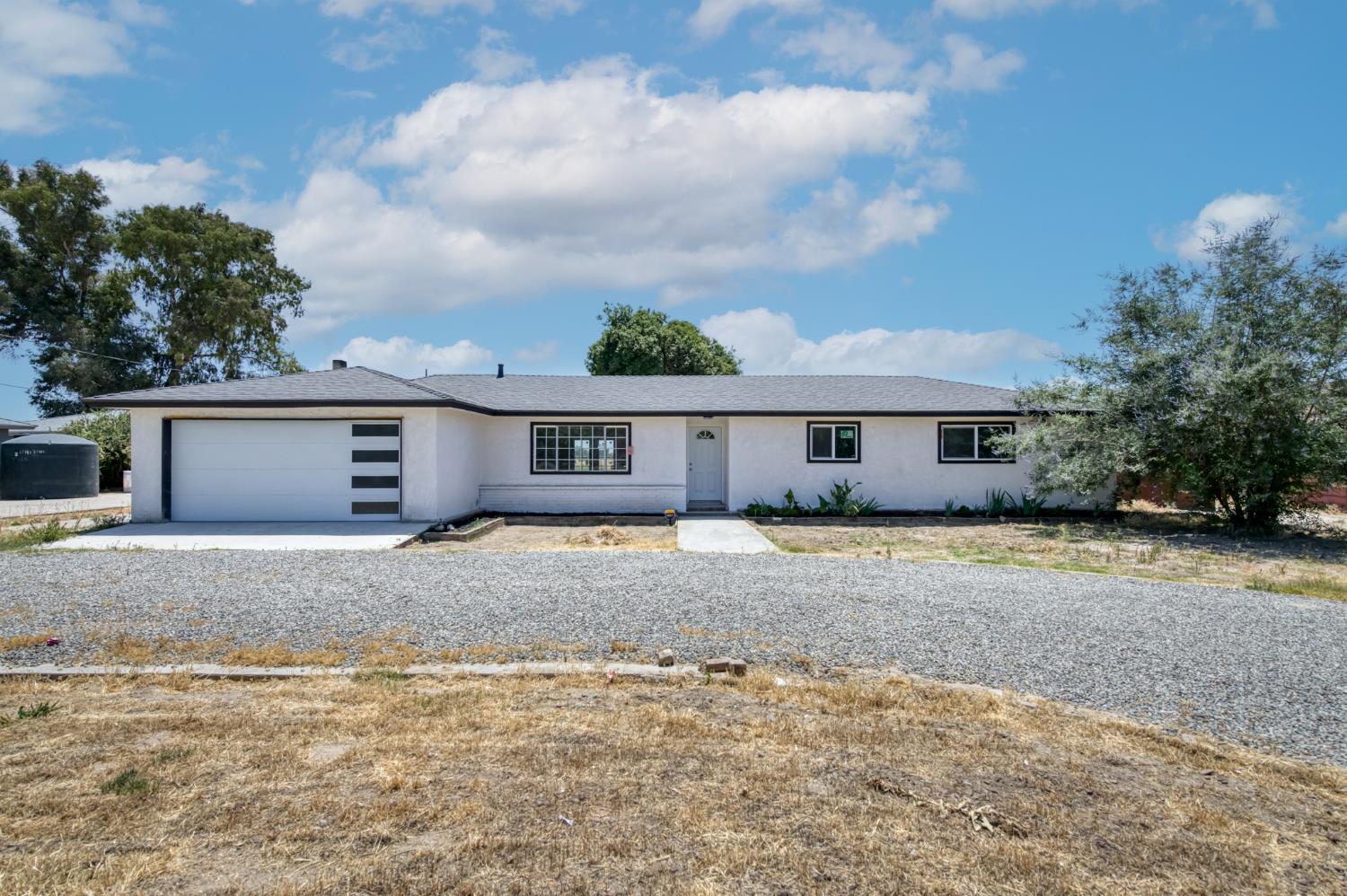 17189 Iona Ave, Lemoore, CA 93245