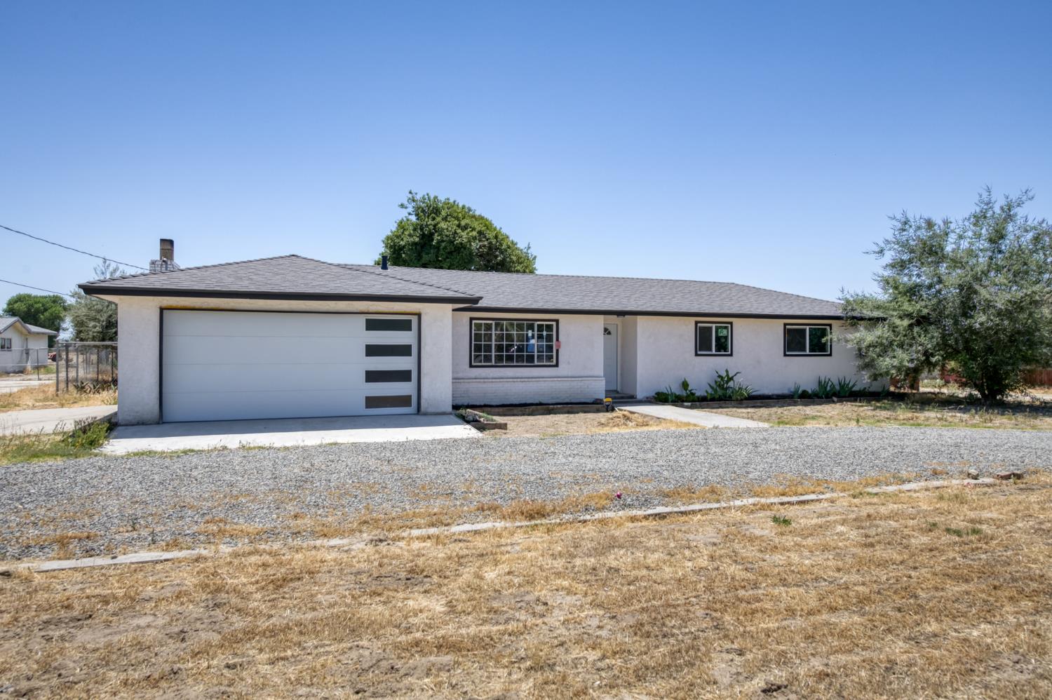 17189 Iona Ave, Lemoore, CA 93245