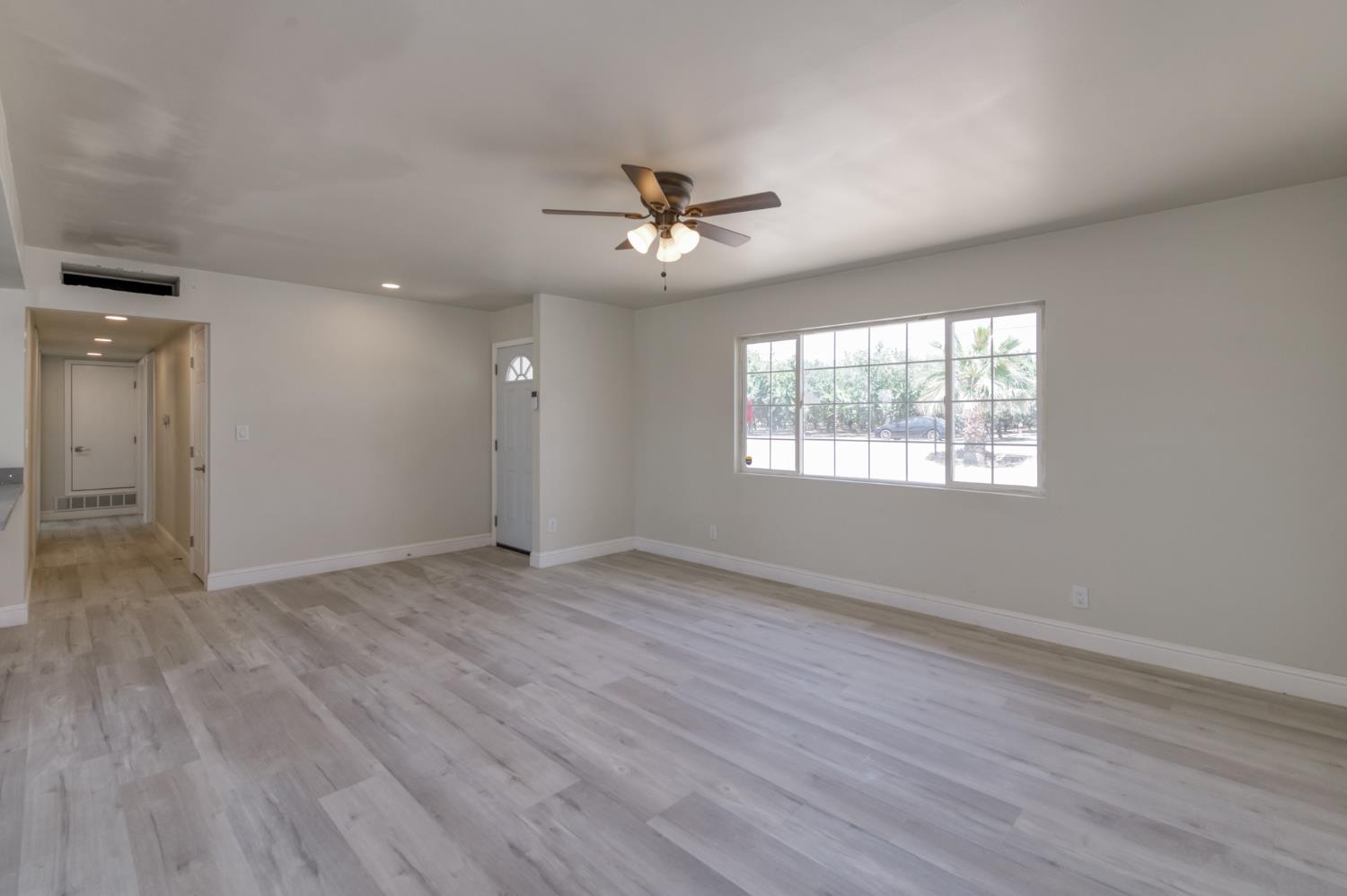 17189 Iona Ave, Lemoore, CA 93245