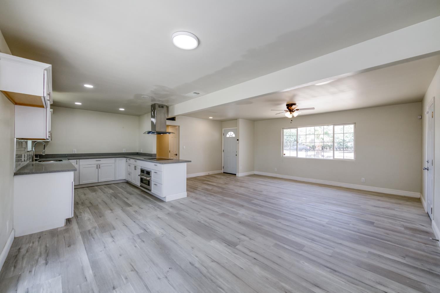 17189 Iona Ave, Lemoore, CA 93245