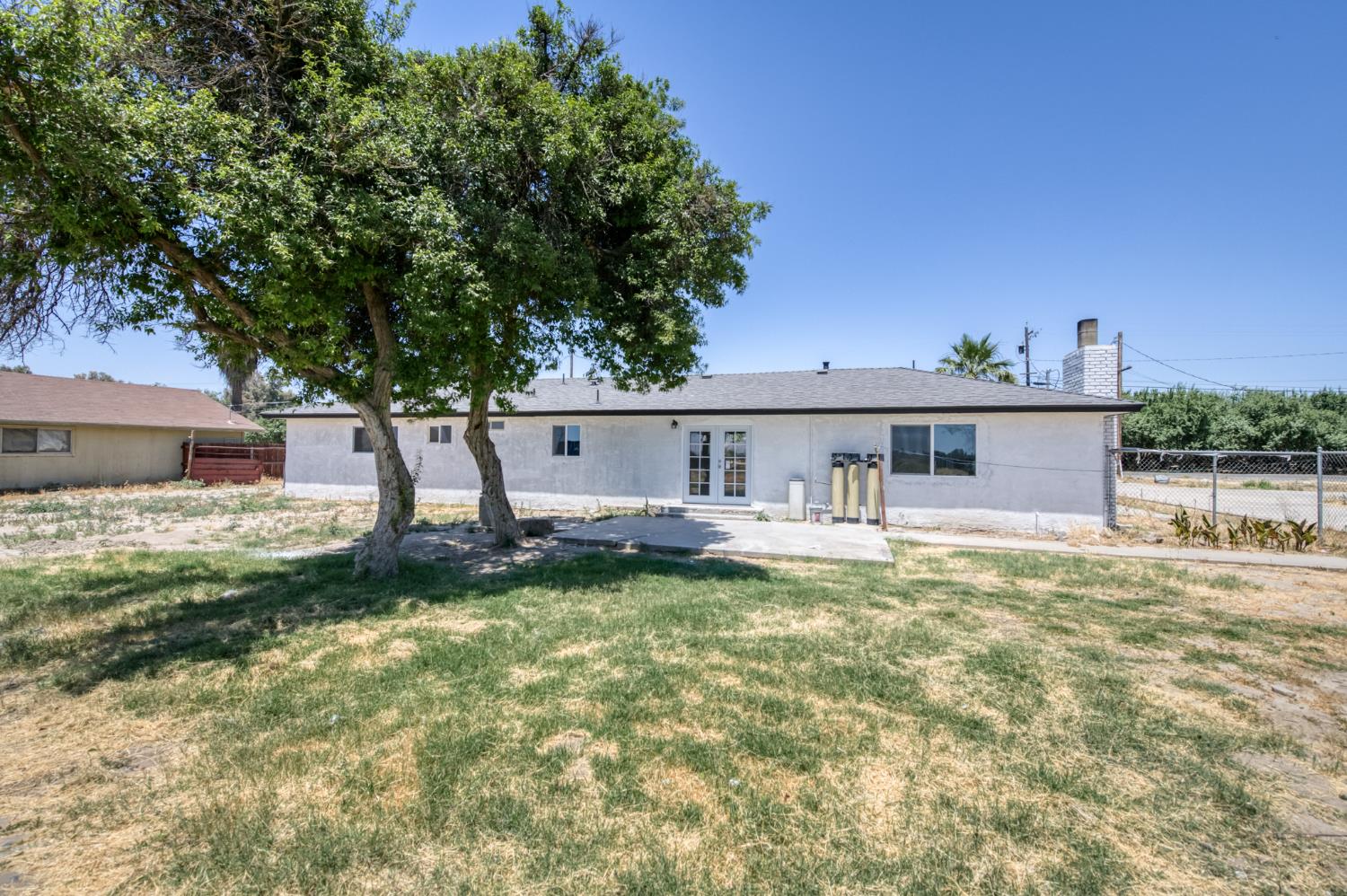 17189 Iona Ave, Lemoore, CA 93245
