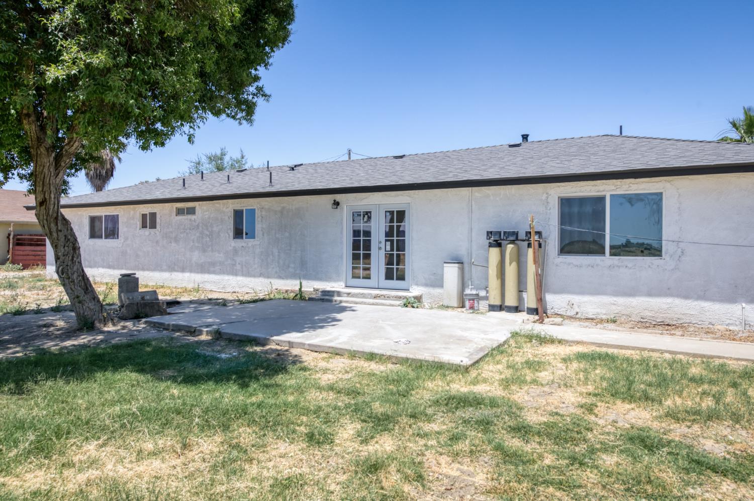 17189 Iona Ave, Lemoore, CA 93245