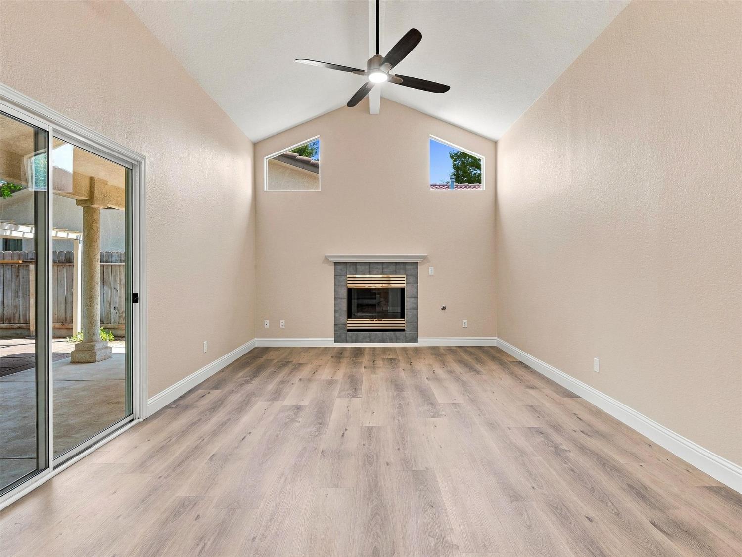 5816 W Fallon Ave, Fresno, CA 93722