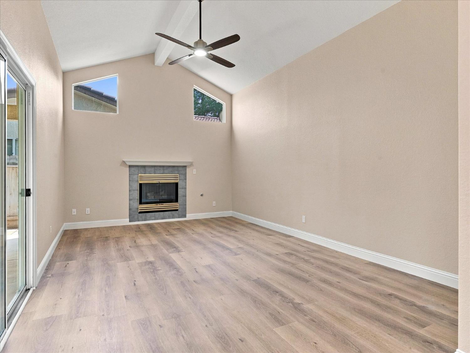 5816 W Fallon Ave, Fresno, CA 93722