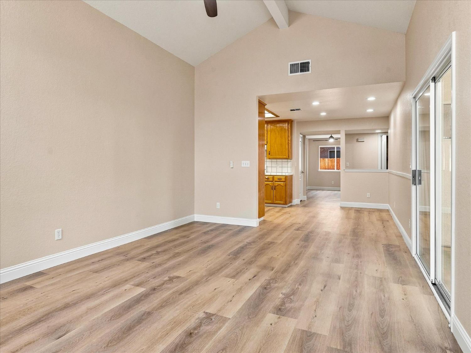 5816 W Fallon Ave, Fresno, CA 93722