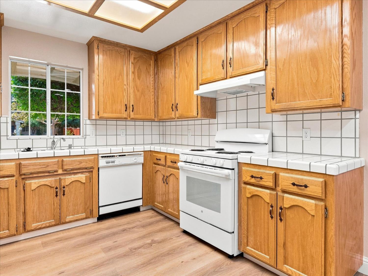 5816 W Fallon Ave, Fresno, CA 93722
