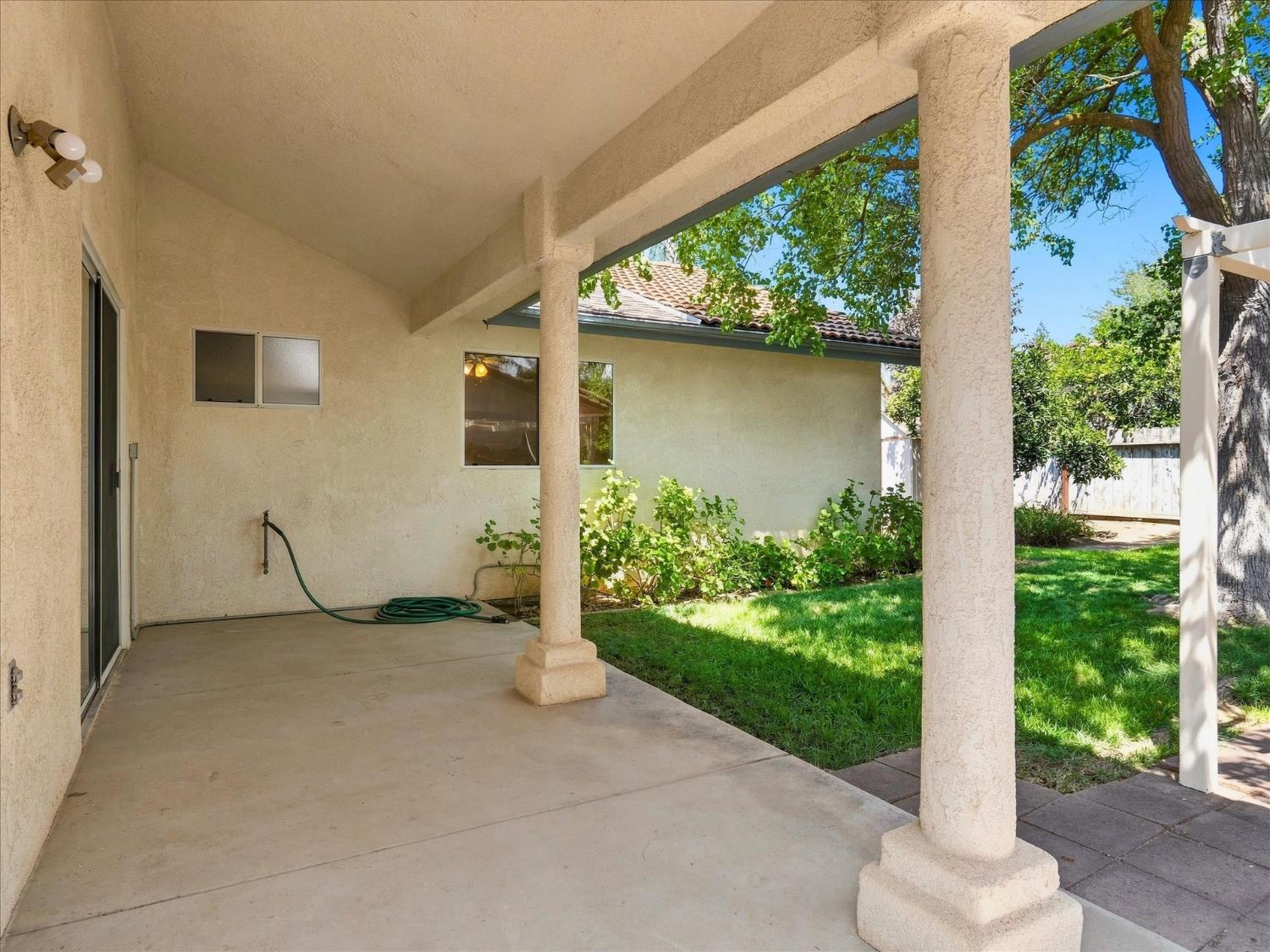 5816 W Fallon Ave, Fresno, CA 93722