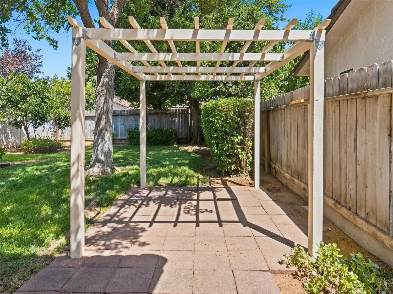5816 W Fallon Ave, Fresno, CA 93722