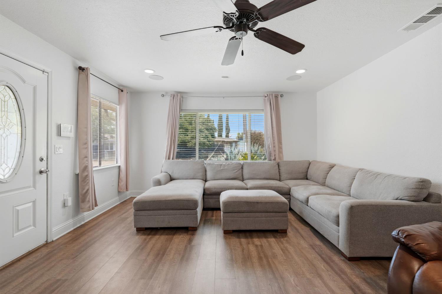 5142 Polk, Fresno, CA 93722