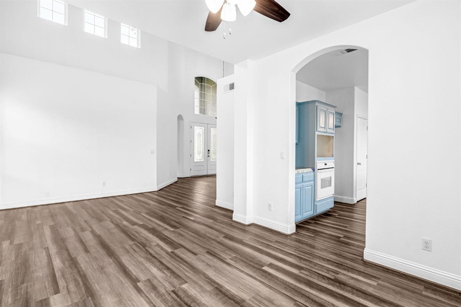 2768 Goshen Ave, Clovis, CA 93611