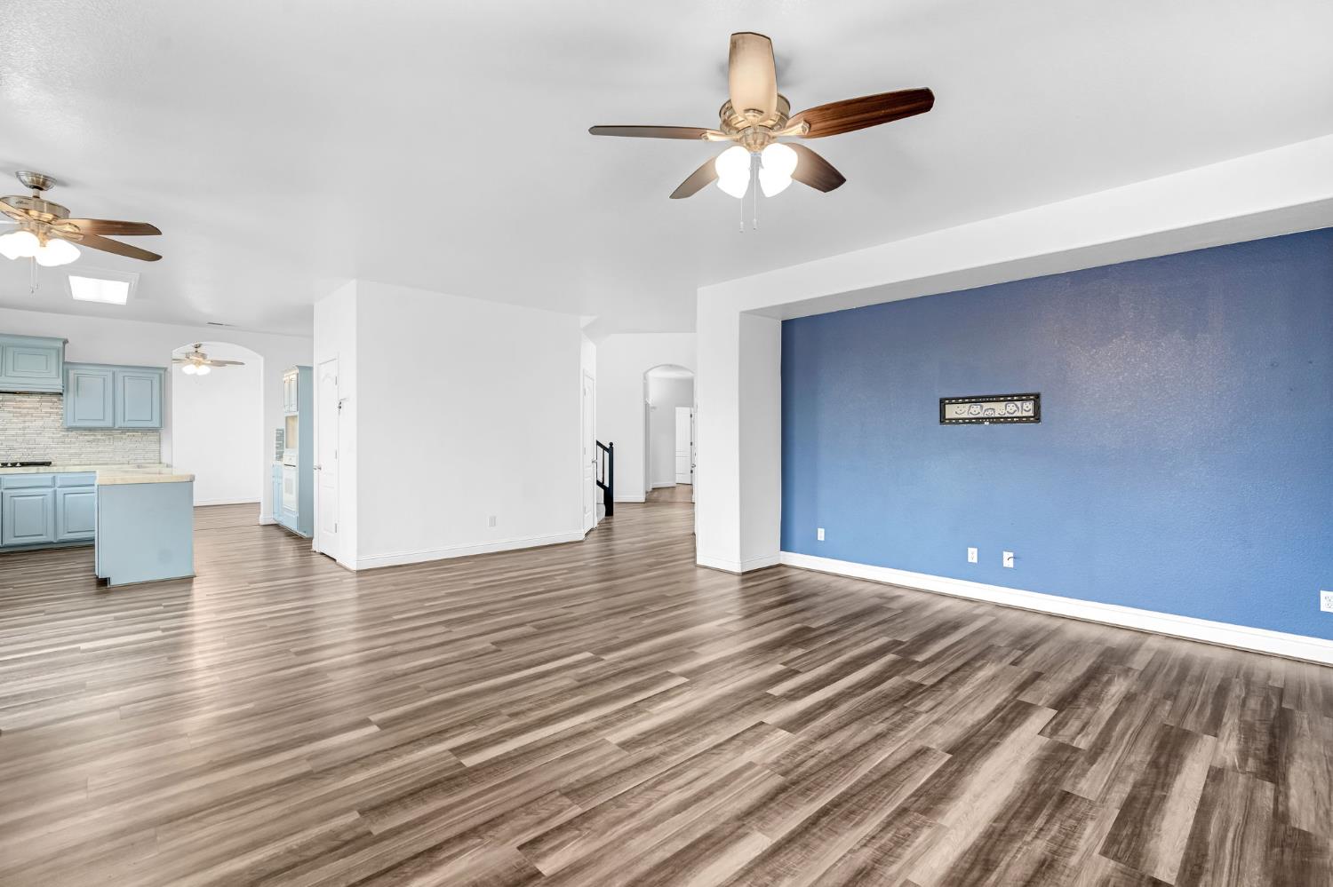 2768 Goshen Ave, Clovis, CA 93611