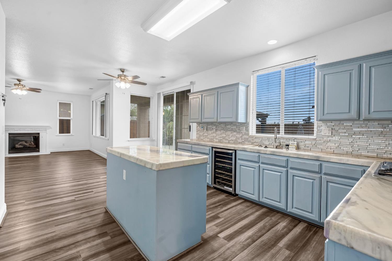 2768 Goshen Ave, Clovis, CA 93611
