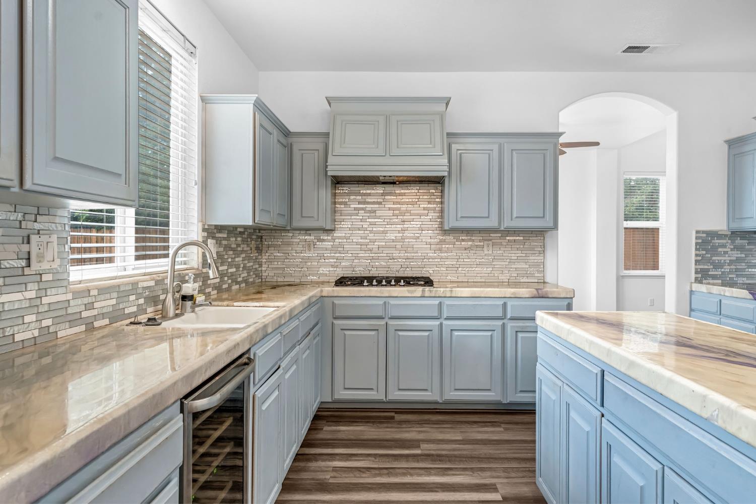 2768 Goshen Ave, Clovis, CA 93611
