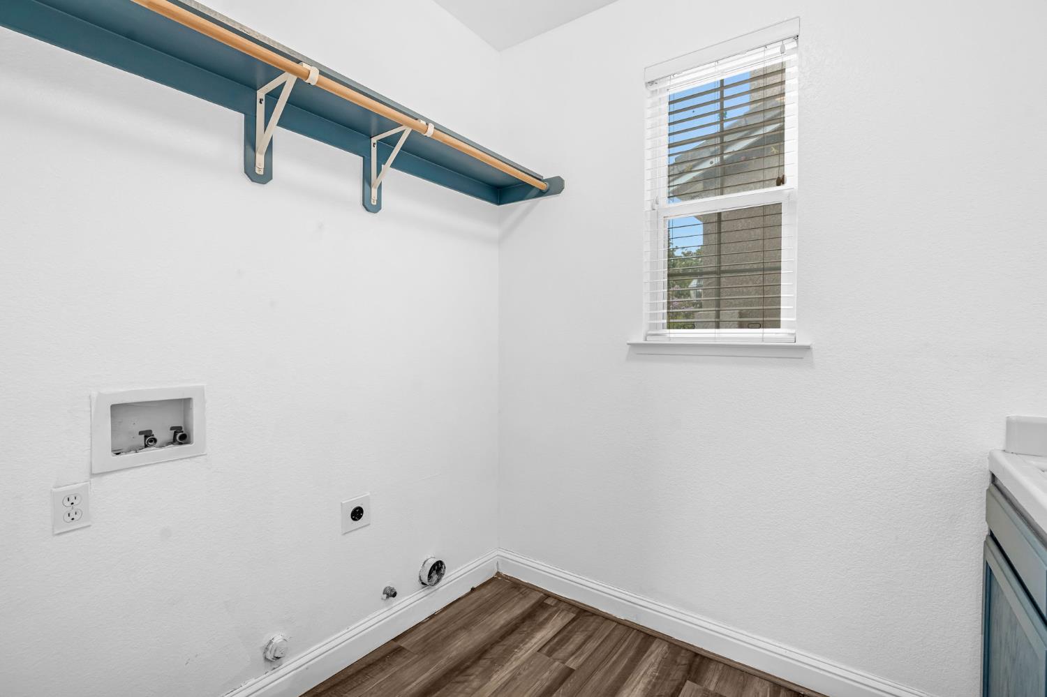 2768 Goshen Ave, Clovis, CA 93611