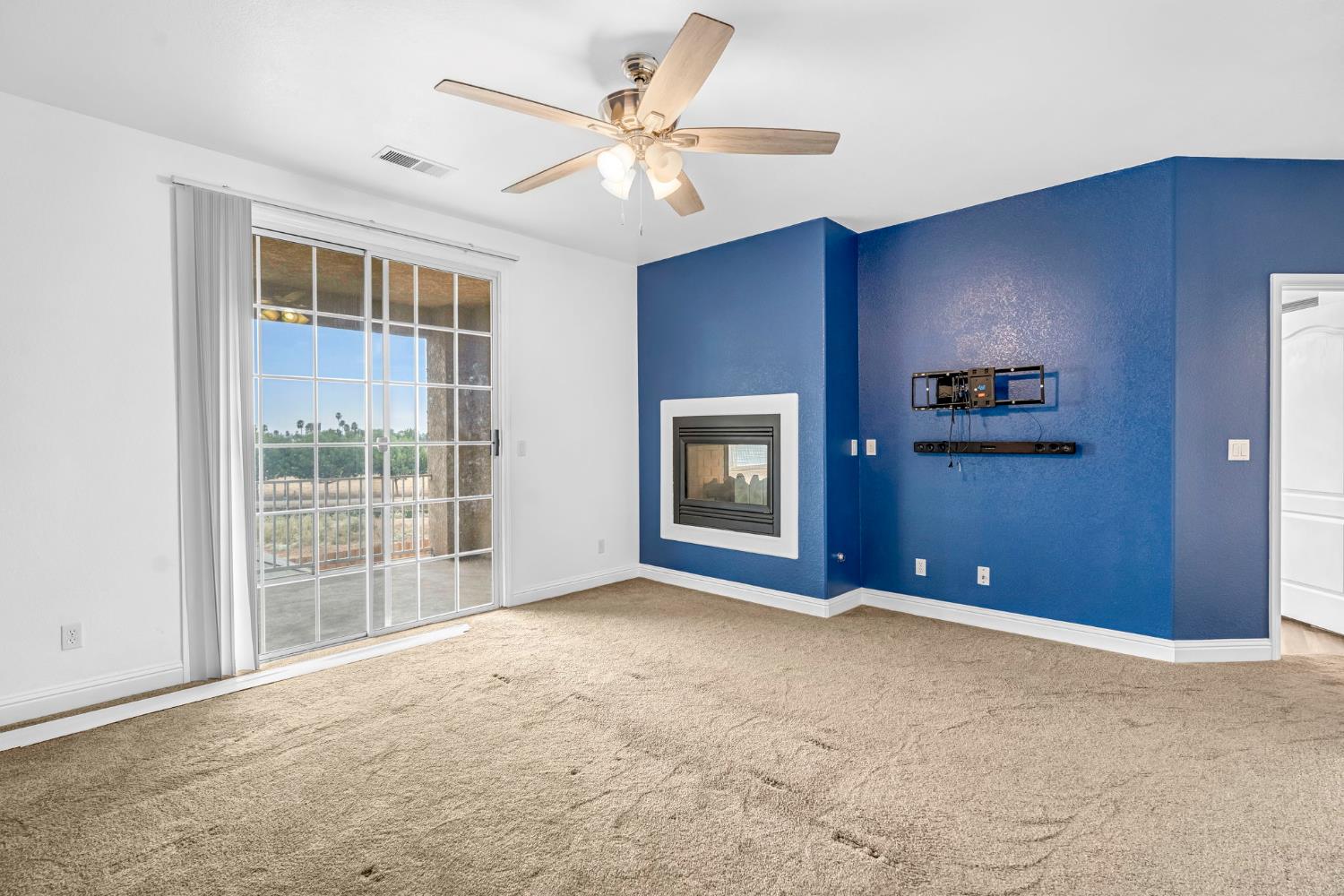 2768 Goshen Ave, Clovis, CA 93611