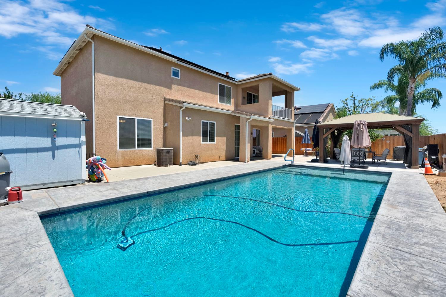 2768 Goshen Ave, Clovis, CA 93611