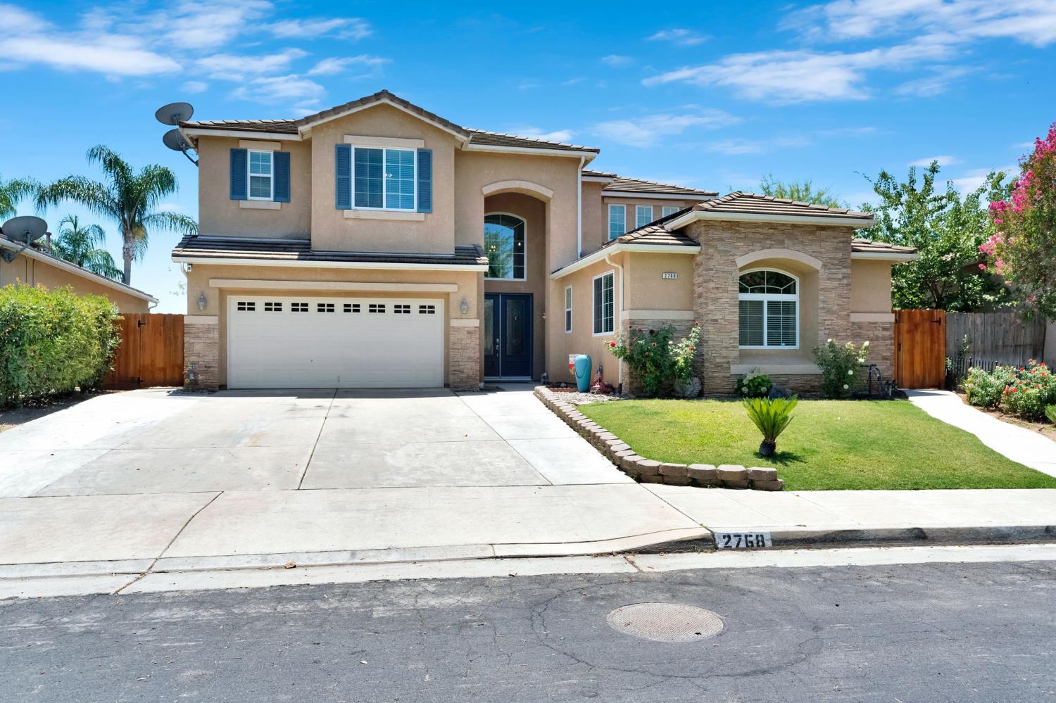 2768 Goshen Ave, Clovis, CA 93611