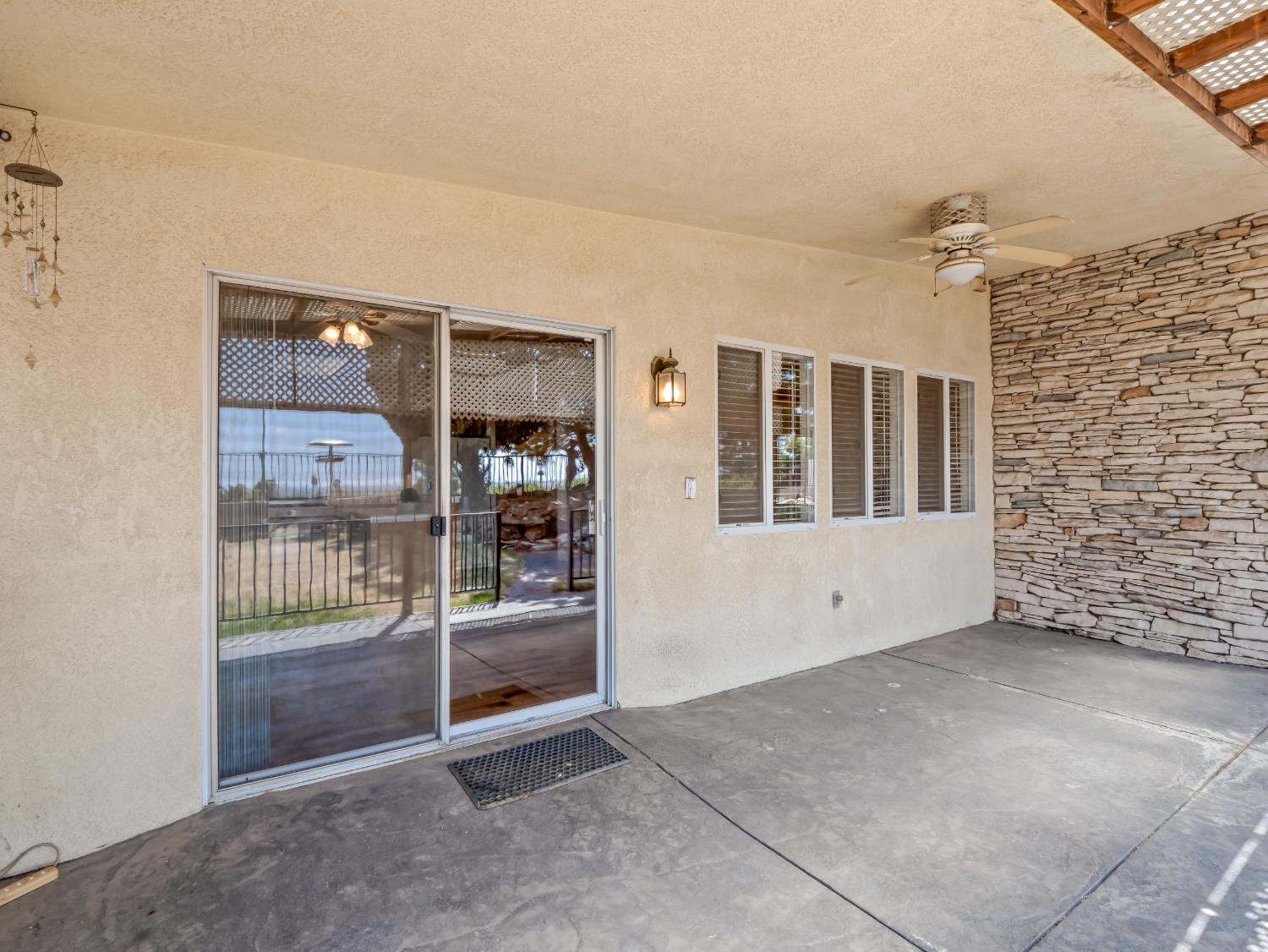 333 Terrace Hill Ave, Bakersfield, CA 93308