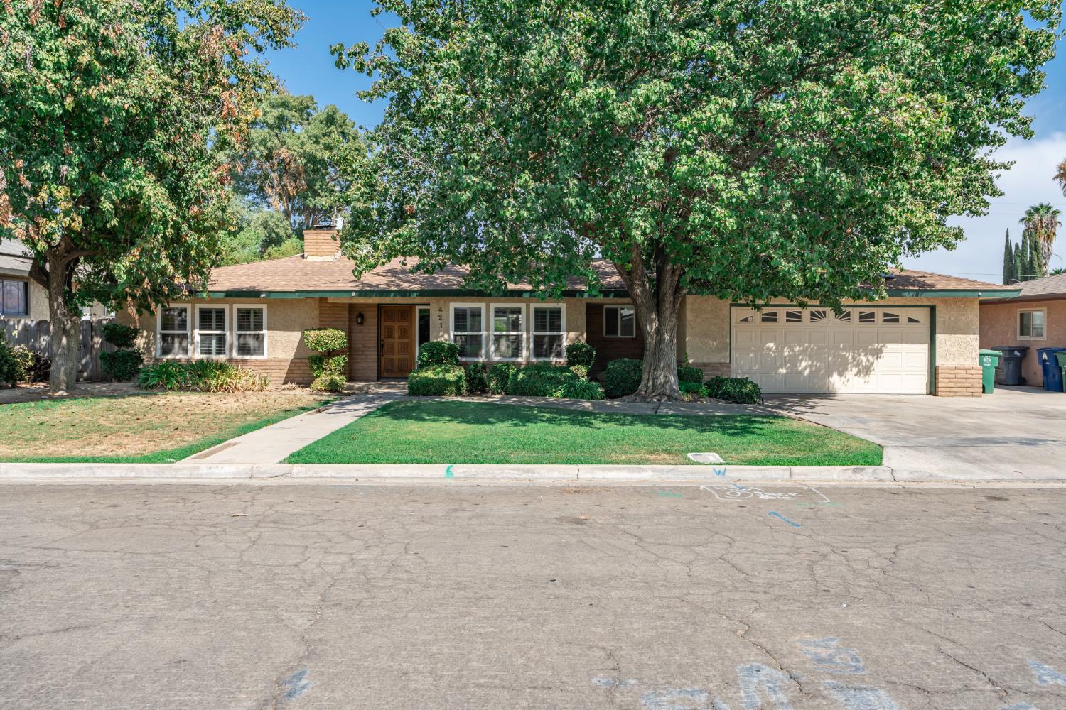 421 Shannon Ave, Madera, CA 93637