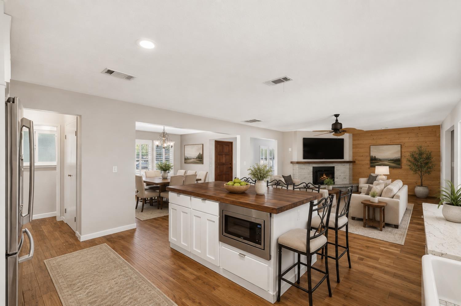 421 Shannon Ave, Madera, CA 93637
