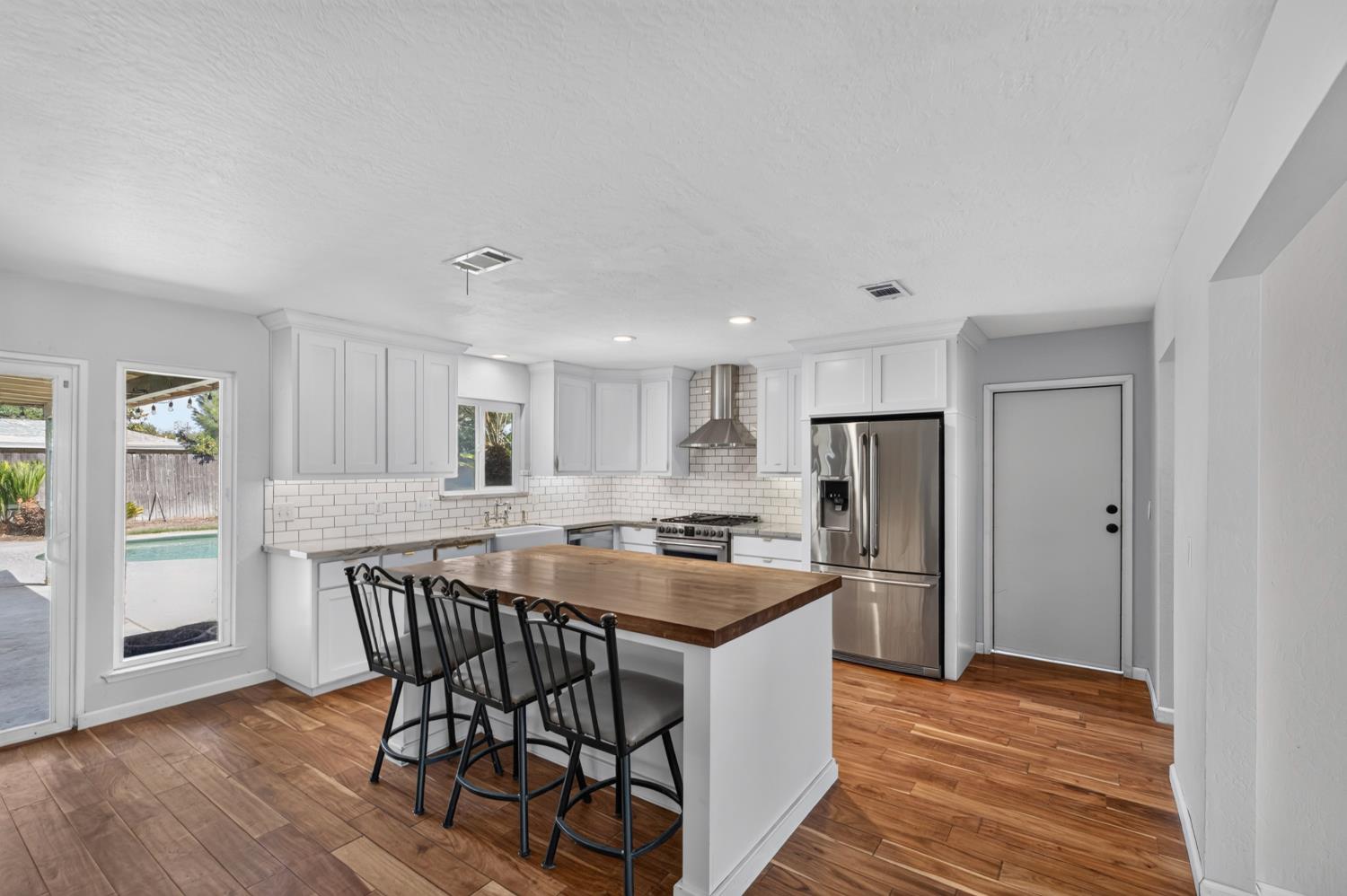 421 Shannon Ave, Madera, CA 93637