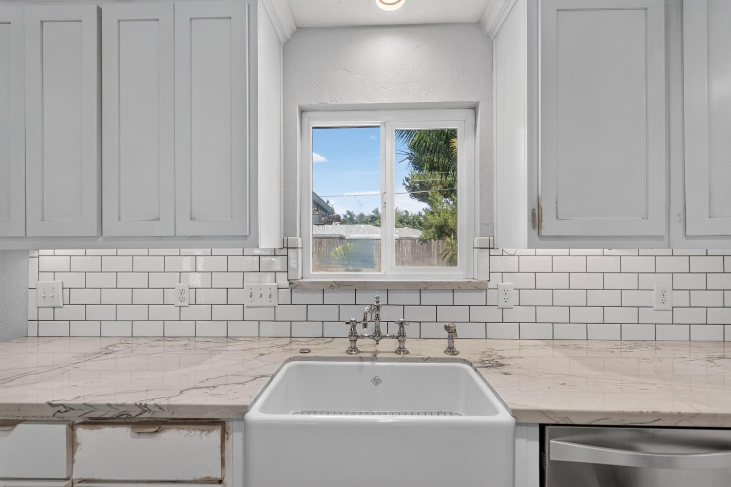 421 Shannon Ave, Madera, CA 93637