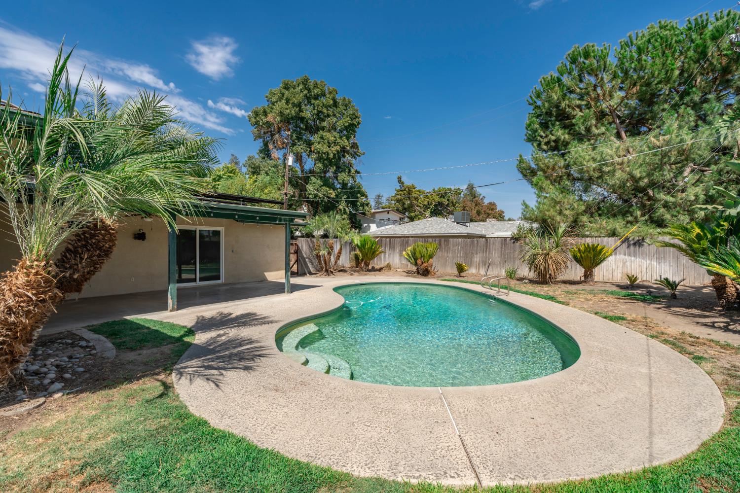421 Shannon Ave, Madera, CA 93637