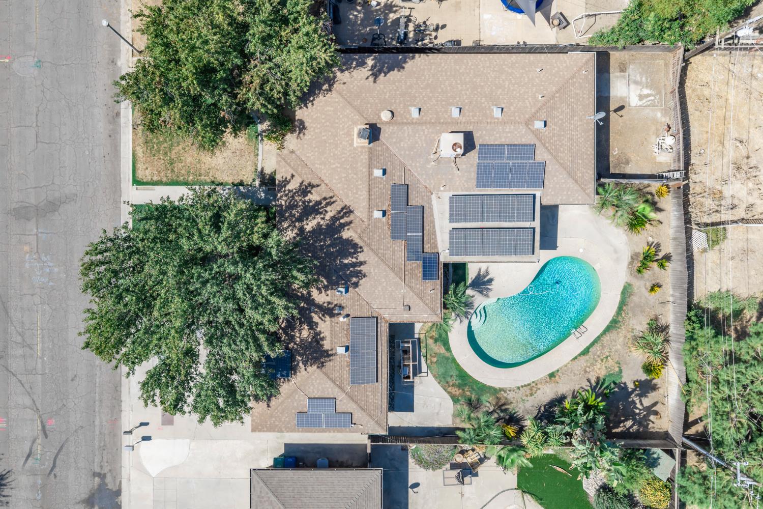 421 Shannon Ave, Madera, CA 93637