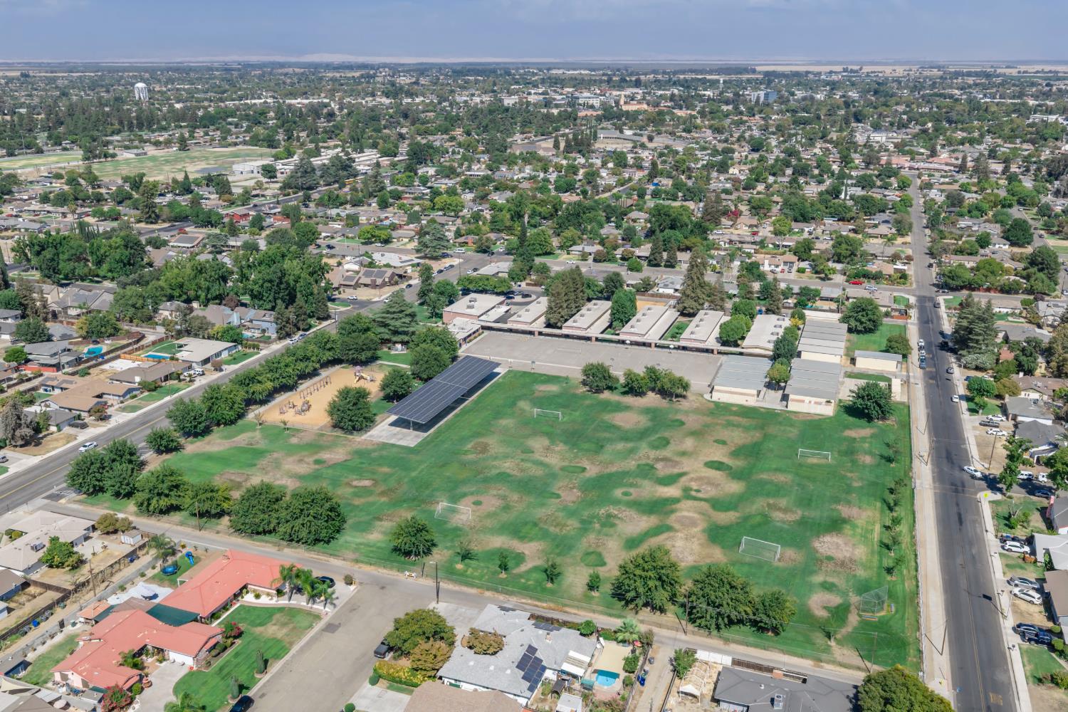 421 Shannon Ave, Madera, CA 93637