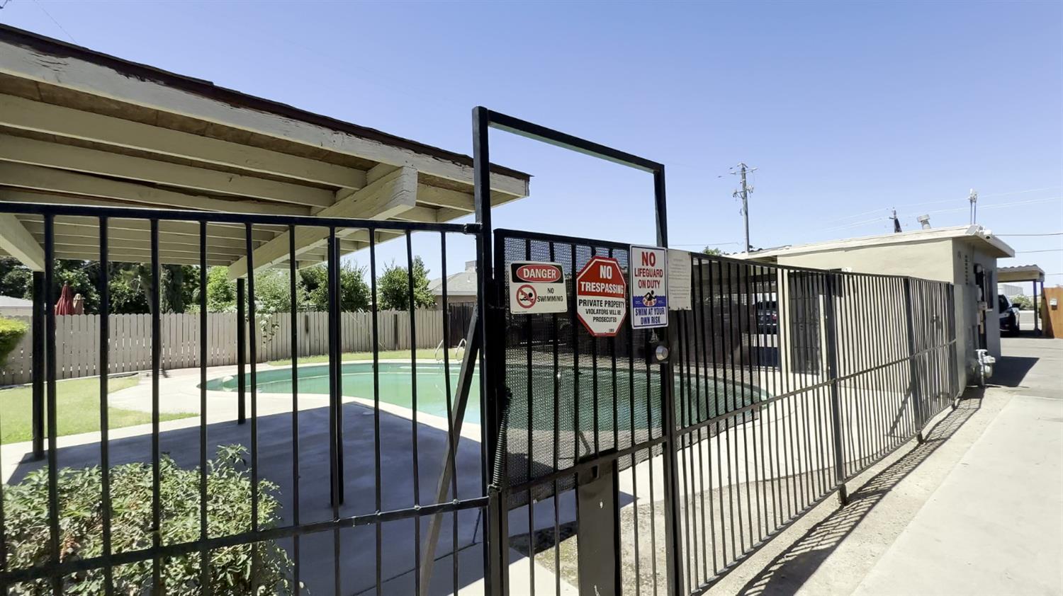 475 N Manila Ave, Fresno, CA 93727