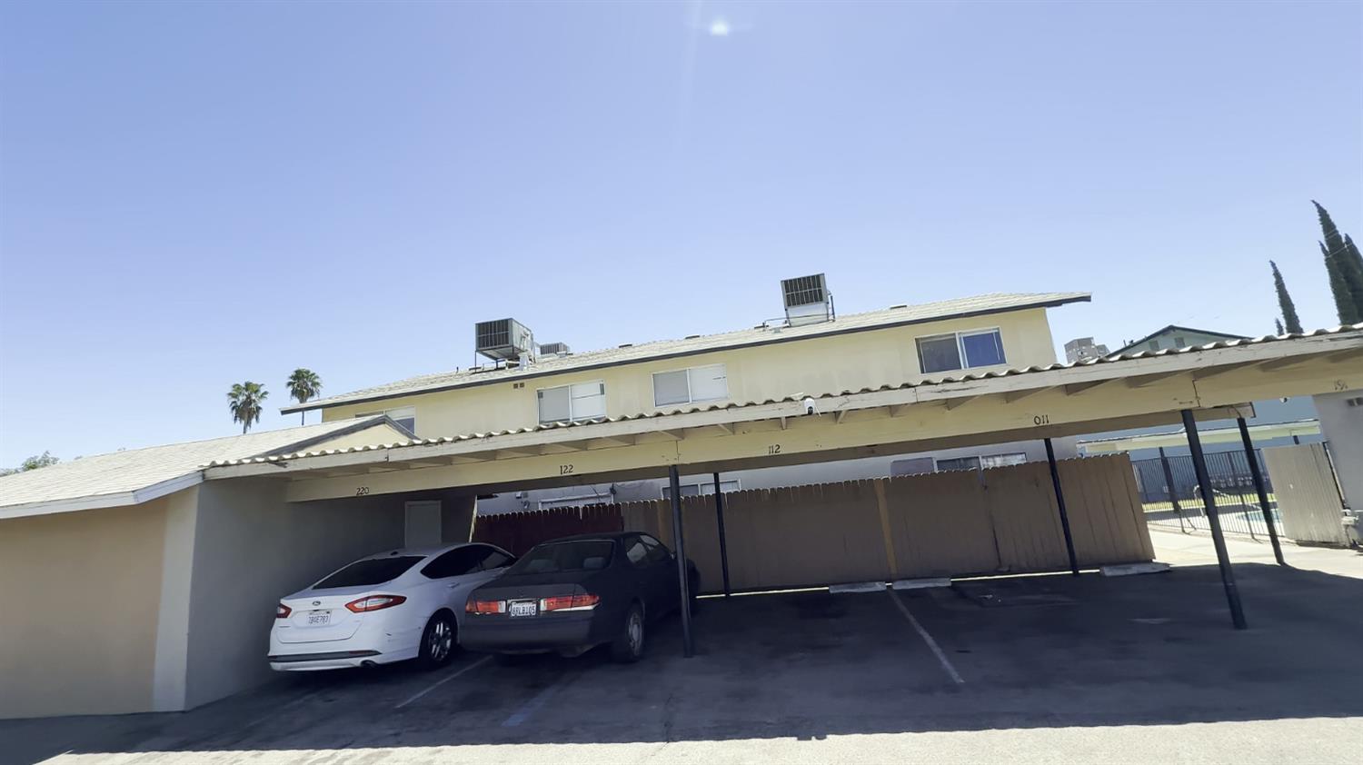 475 N Manila Ave, Fresno, CA 93727