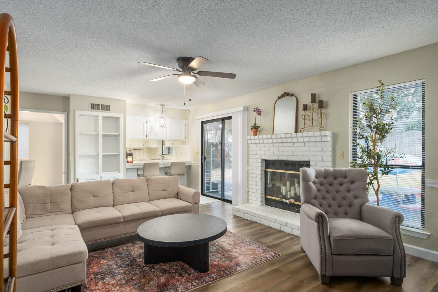 9255 N Recreation Ave, Fresno, CA 93720