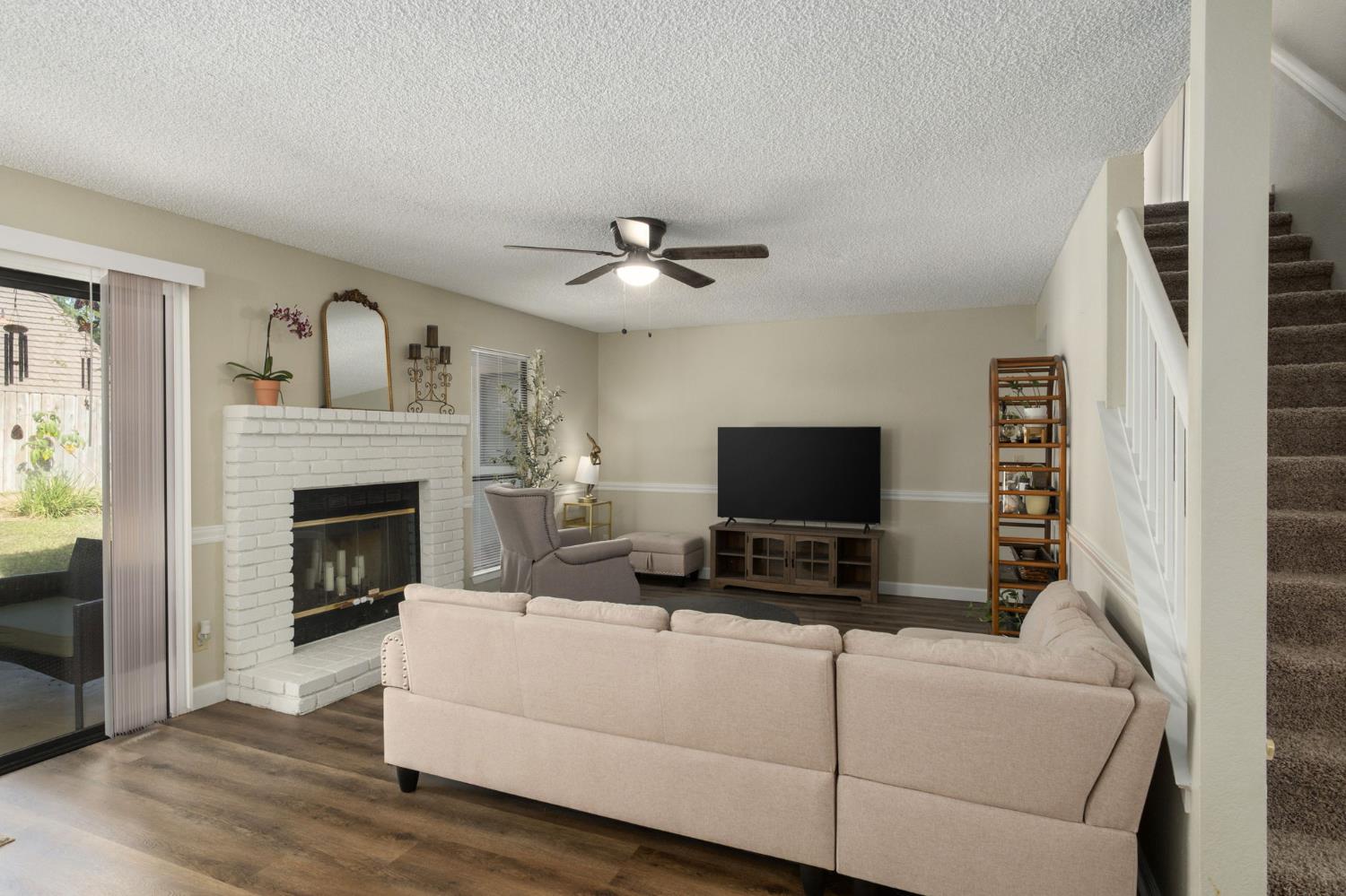 9255 N Recreation Ave, Fresno, CA 93720