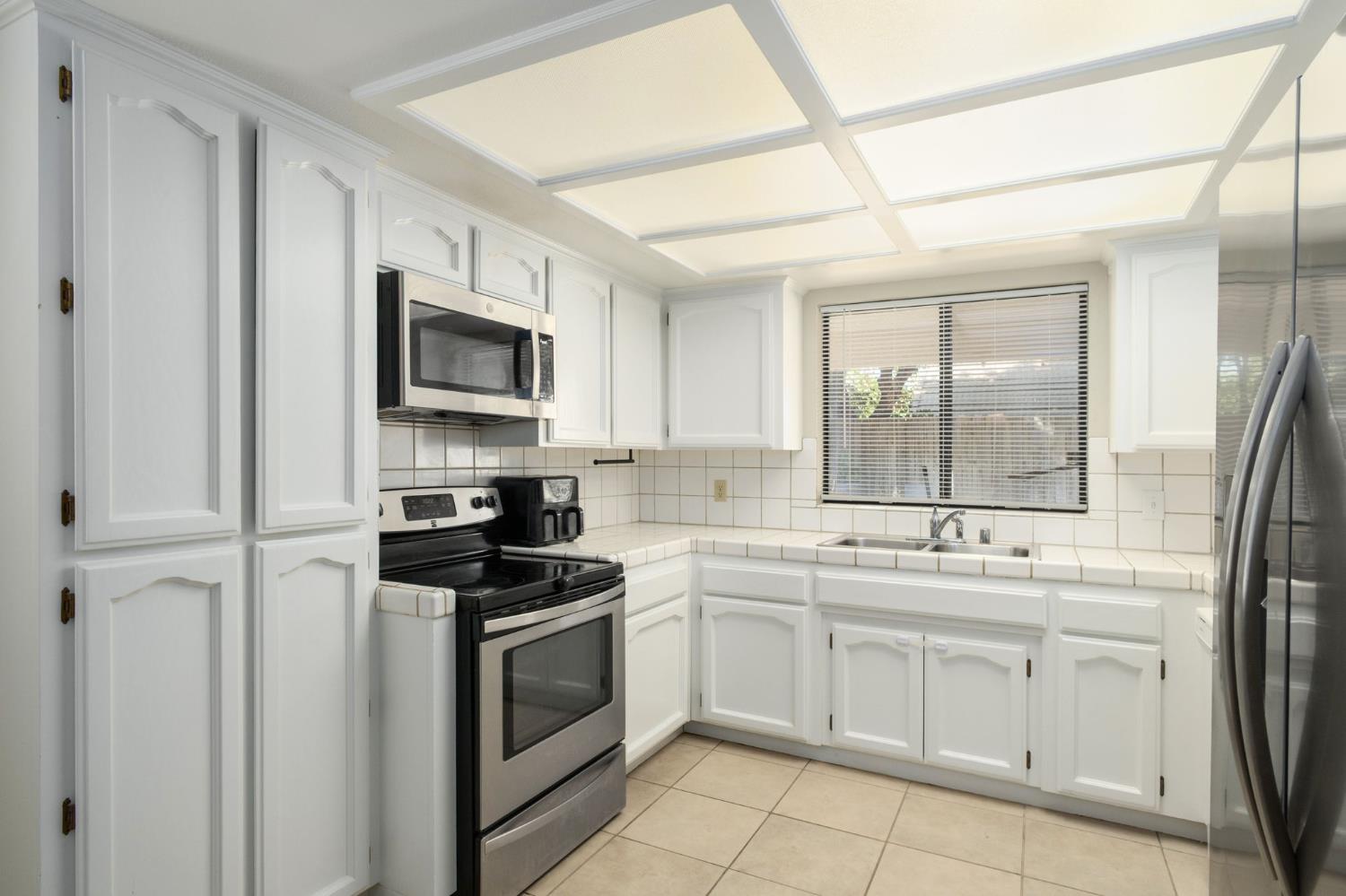9255 N Recreation Ave, Fresno, CA 93720