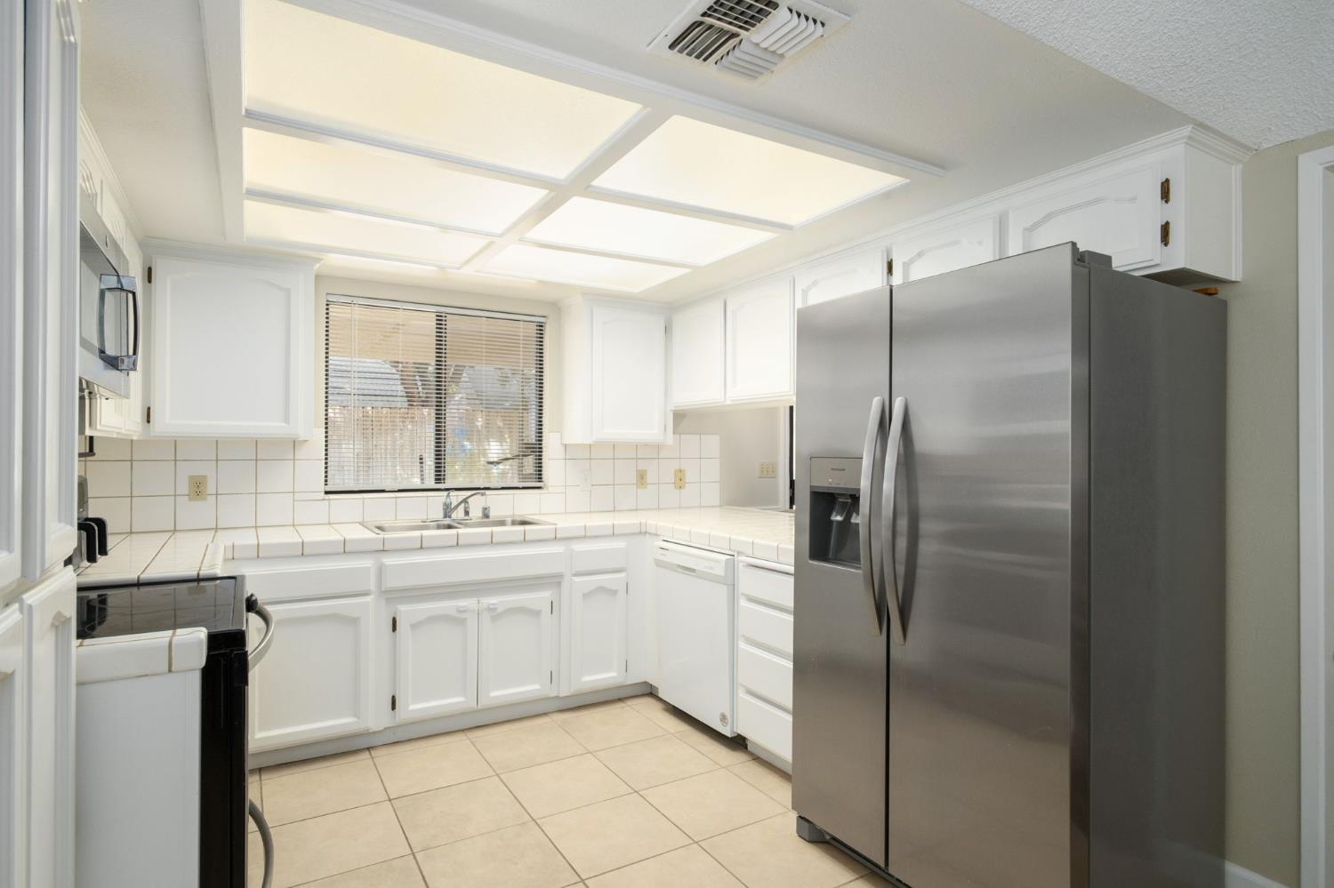 9255 N Recreation Ave, Fresno, CA 93720