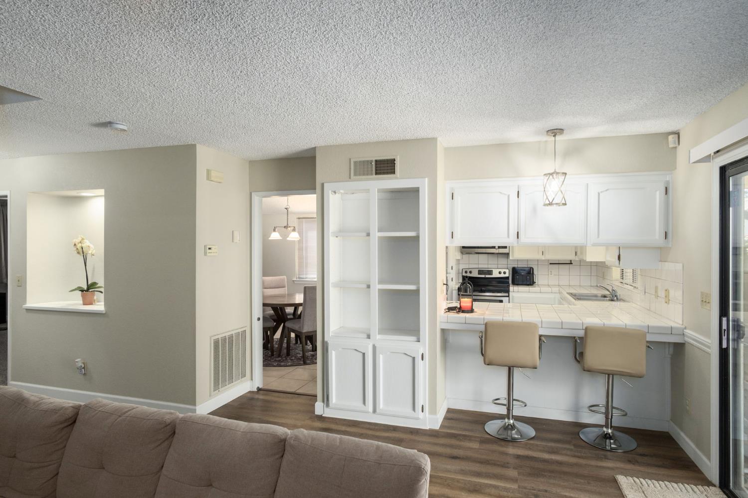 9255 N Recreation Ave, Fresno, CA 93720