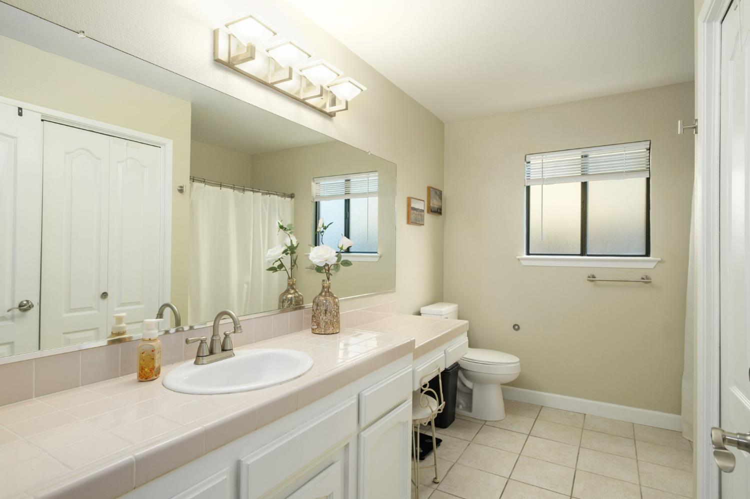 9255 N Recreation Ave, Fresno, CA 93720