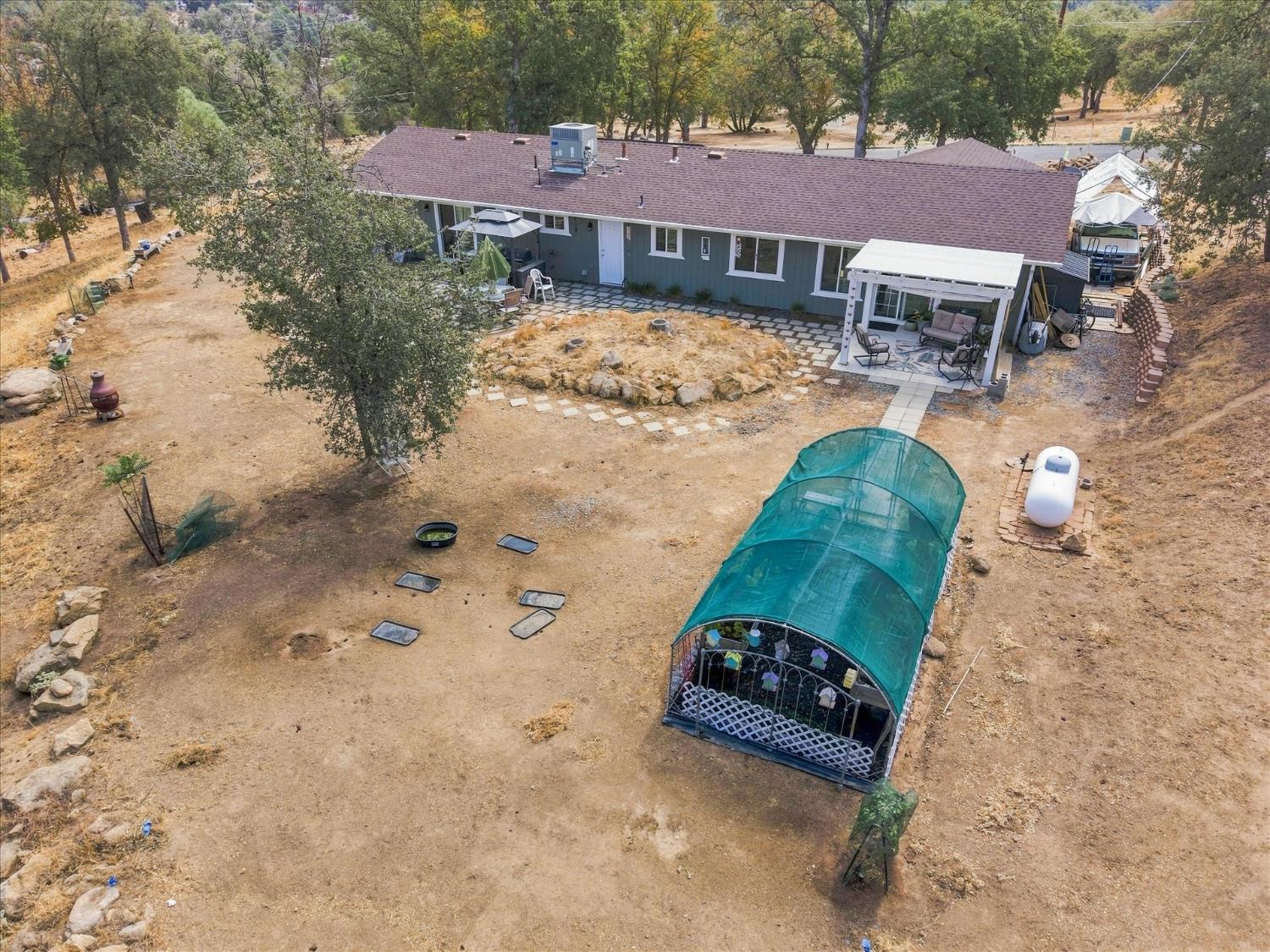 30100 Stetson Dr, Coarsegold, CA 93614