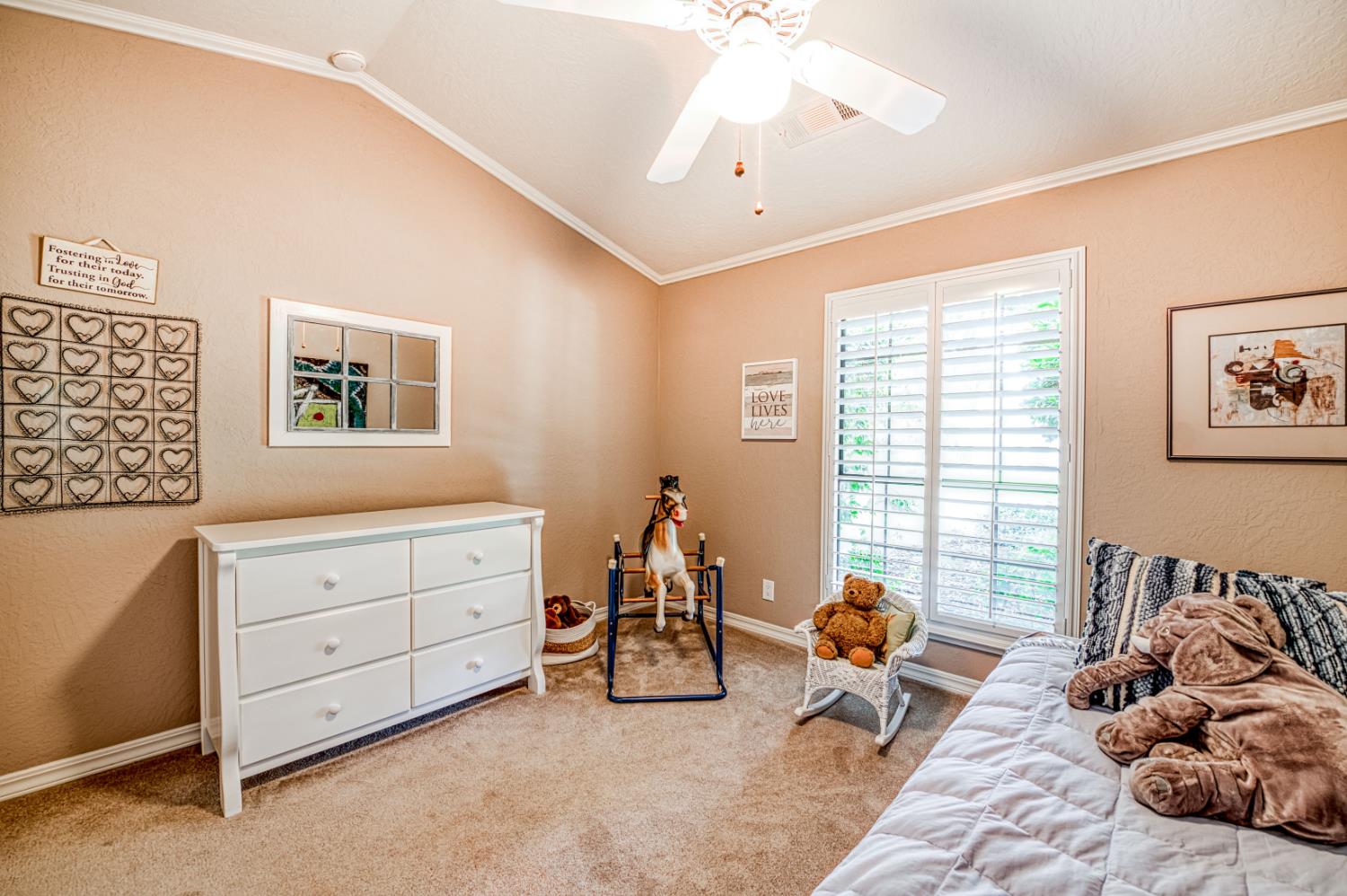 3738 W Minarets Ave, Fresno, CA 93711