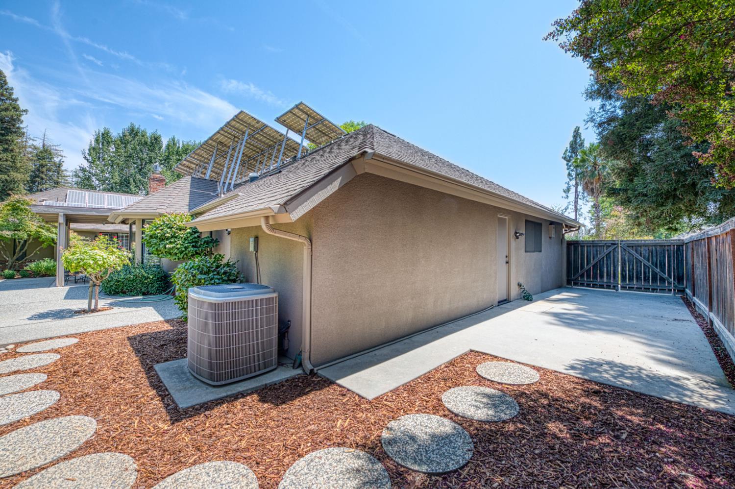 3738 W Minarets Ave, Fresno, CA 93711