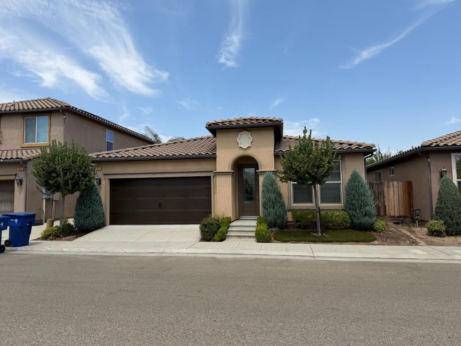 1820 E Bella Senterio Ave, Fresno, CA 93730