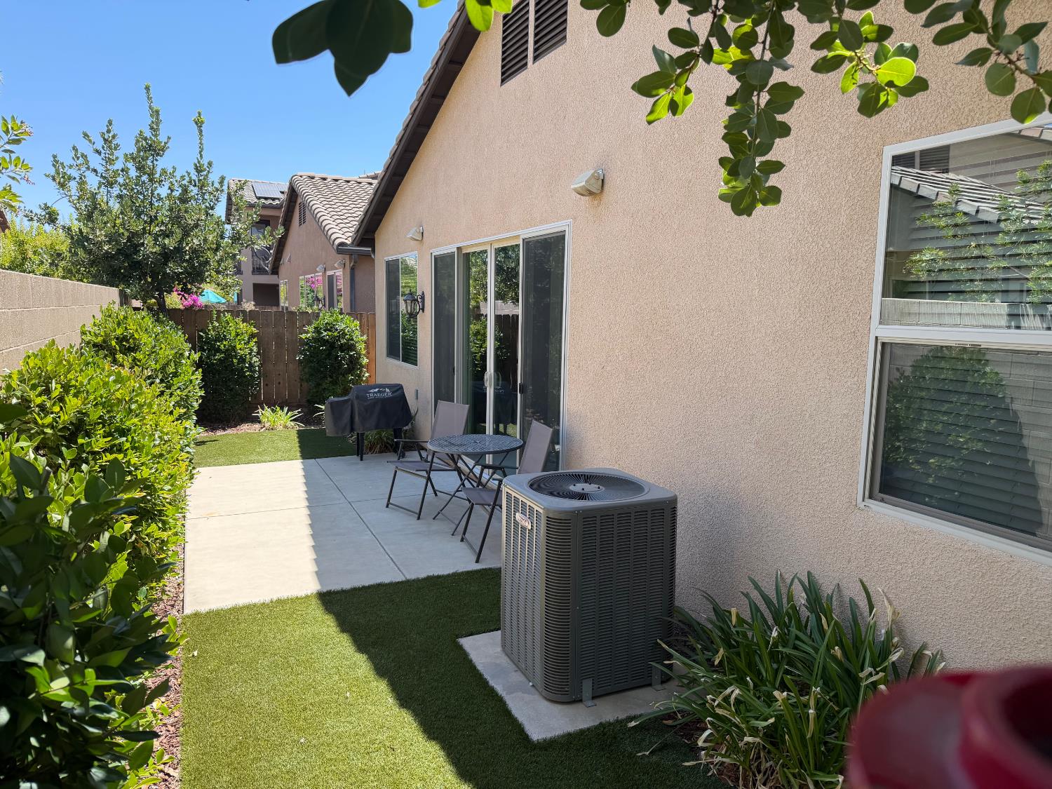 1820 E Bella Senterio Ave, Fresno, CA 93730