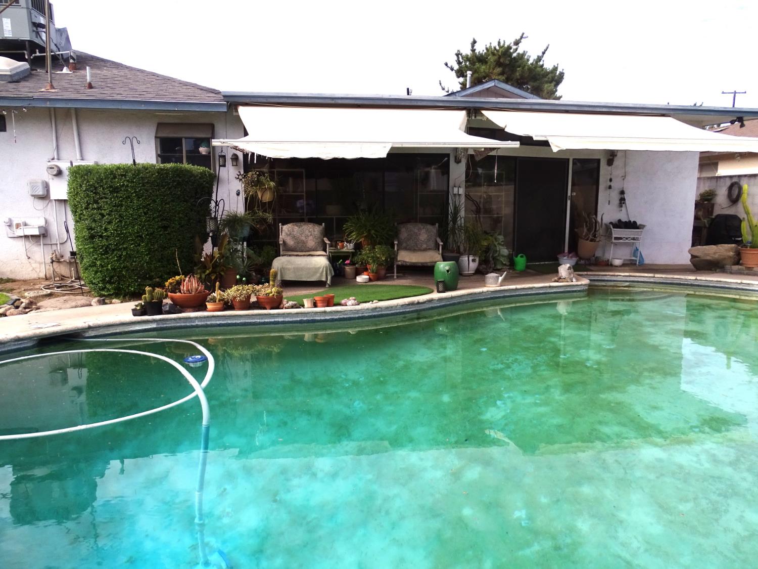 1425 Flint Way, Fresno, CA 93705