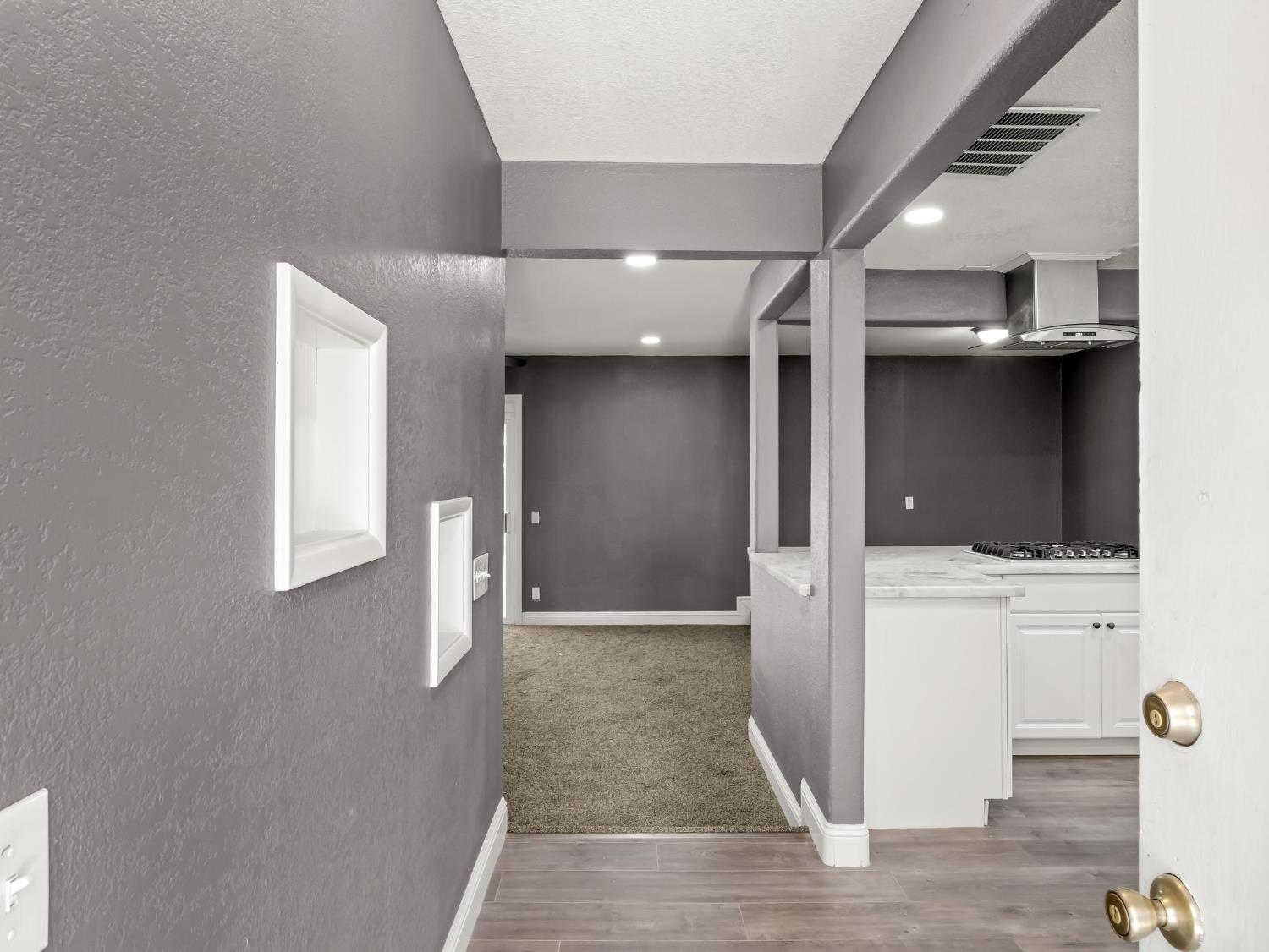 948 W Gettysburg Ave, Fresno, CA 93705