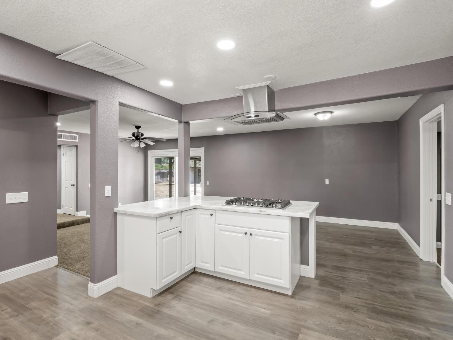 948 W Gettysburg Ave, Fresno, CA 93705
