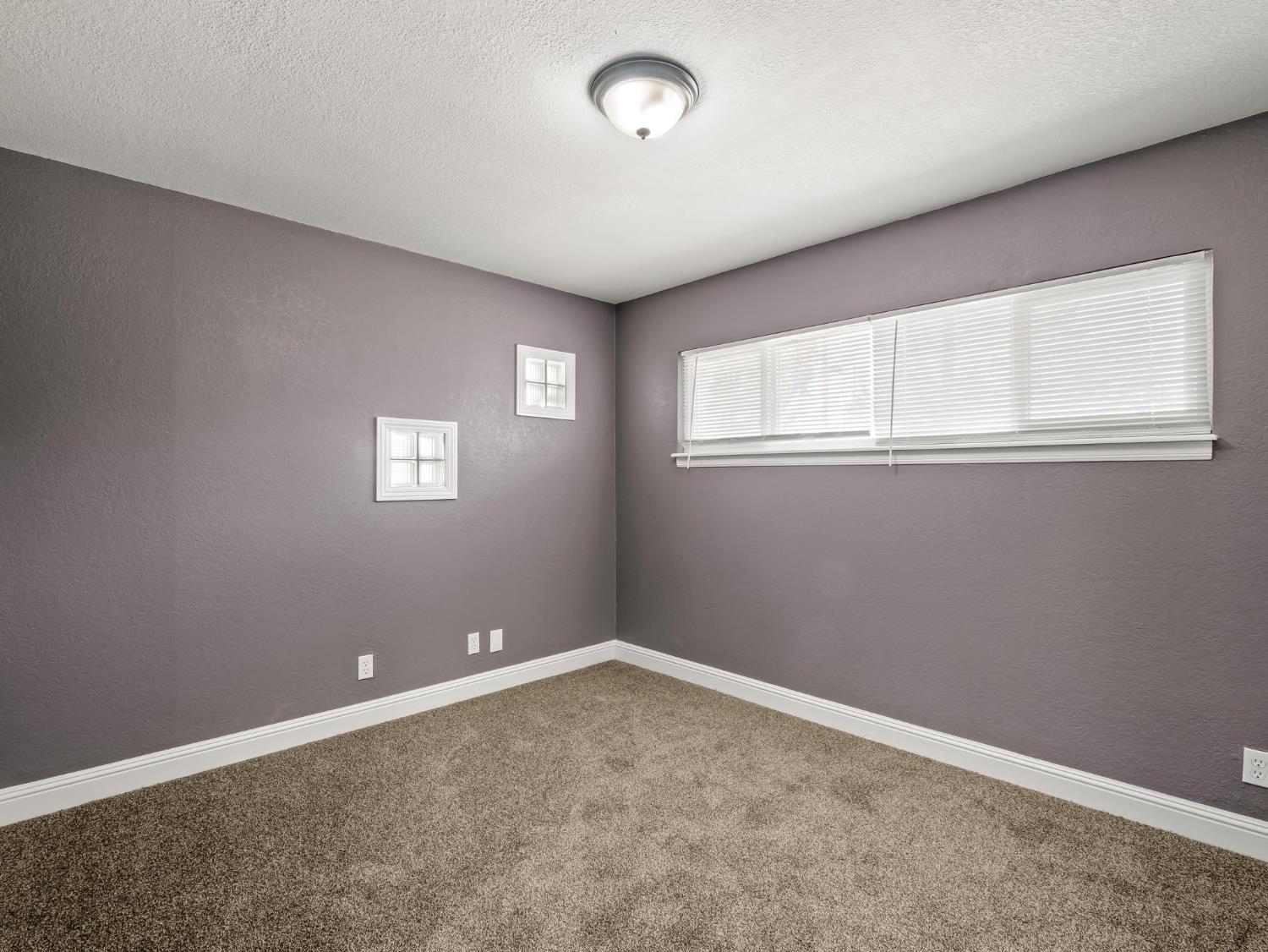 948 W Gettysburg Ave, Fresno, CA 93705