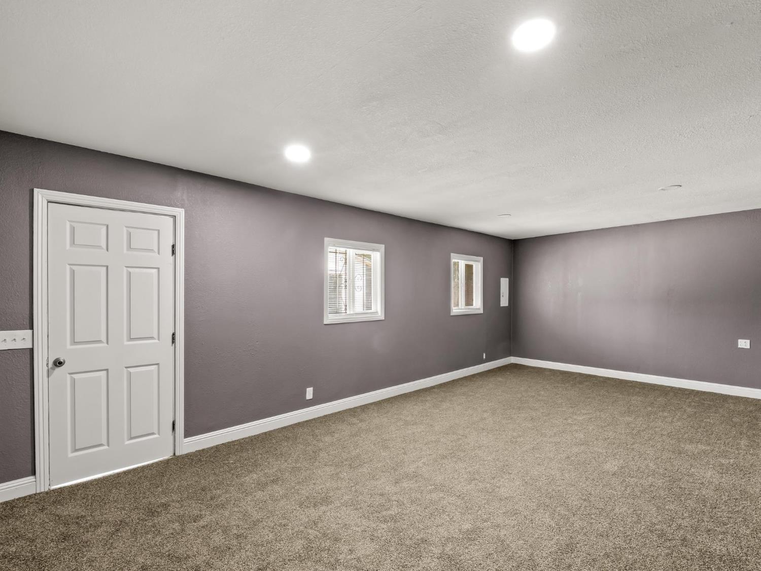 948 W Gettysburg Ave, Fresno, CA 93705