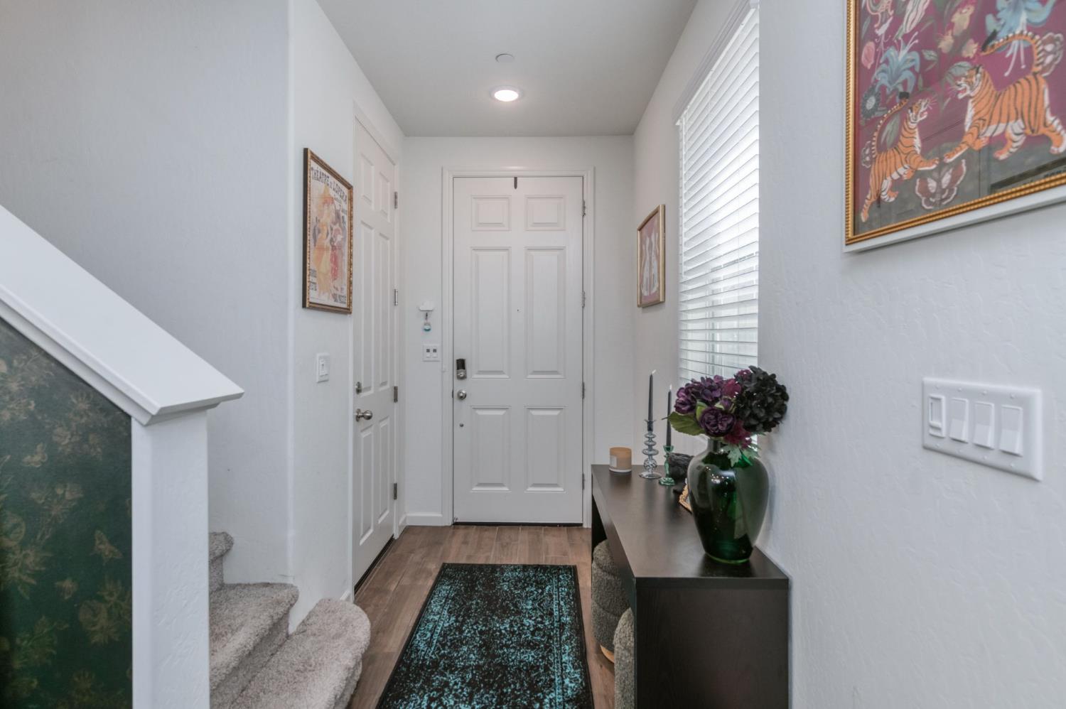2329 N Raleigh Dr, Fresno, CA 93727
